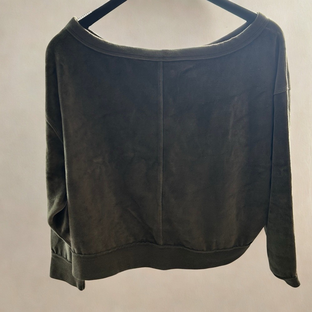 JoyLab Womens Olive Green Velour Cropped Sweatshirt Boat Neck Small VN1989909 - Picture 2 of 8